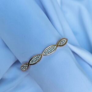 AVOUR (18k)